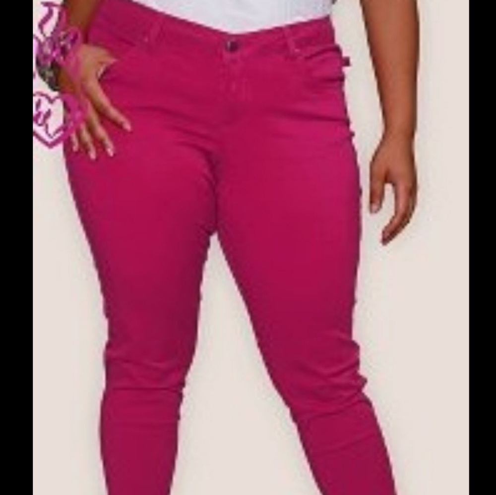 Raspberry Tripp Pants